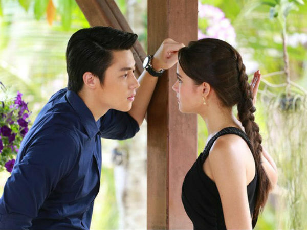 Chồng mua túi hàng hiệu tặng bồ, vợ cười khẩy 'tung chiêu' khiến chồng hoảng hồn còn 'tình yêu đích thực' nổi cơn tam bành