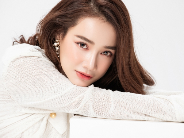 Nhã Phương lột xác và thay đổi ngoạn mục trong năm 2019