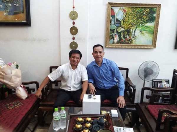 Bán điện thoại Vertu và đồng hồ hạng sang, ông Đoàn Ngọc Hải có 2 tỷ xây nhà cho người vô gia cư