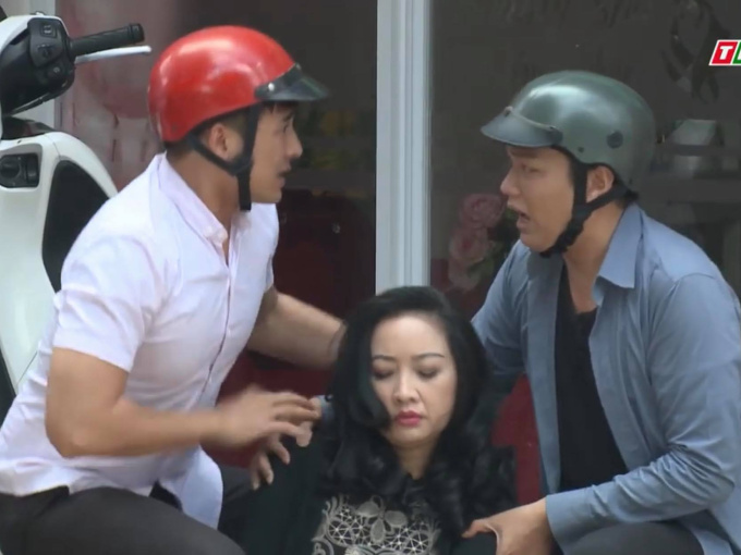 Anh Ba Khía tập 7: Tình cảm không có lỗi, lỗi tại bạn thân - Lịch nhận hết công lao cứu mẹ Ba Khía về phía mình