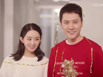 Triệu Lệ Dĩnh và Phùng Thiệu Phong lần đầu quảng bá với tư cách là vợ chồng, khiến fan xuýt xoa vì loạt khoảnh khắc không thể tình cảm hơn