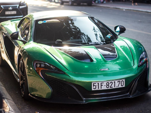 Những chiếc McLaren 650S Spider 'khoác áo' độc lạ ở Việt Nam