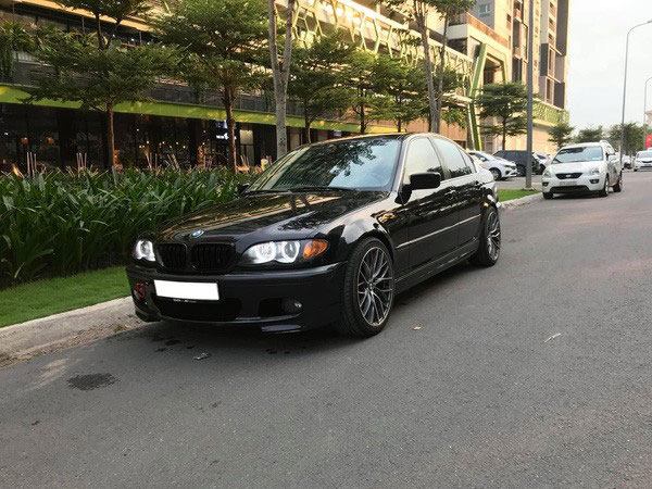 Rao bán BMW 325i giá 320 triệu, chủ nhân tiết lộ đã mất tới 400 triệu để mua và hoàn thiện xe