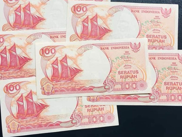 'Thượng vàng hạ cám' tiền lì xì Tết phong thủy, cầu mua may bán đắt đầu Xuân Canh Tý