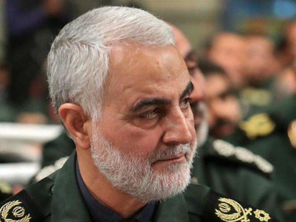 Ra lệnh 'hạ' tướng Iran, ông Trump 'gây bão' trên chính trường Mỹ