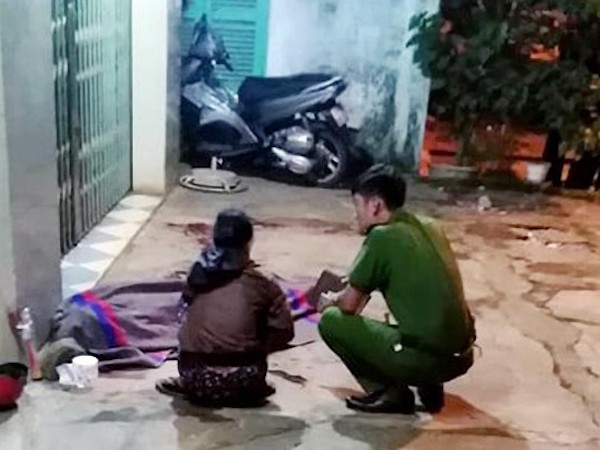 Thanh Hóa: Chém chết mẹ già vì xin sữa tươi uống không cho