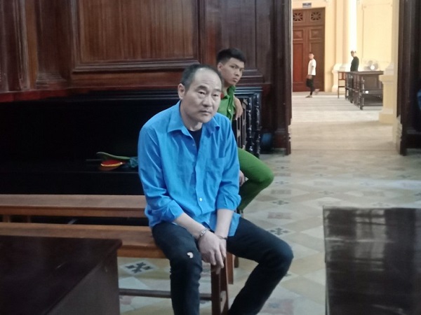 Khách Trung Quốc lãnh án tù vì 'thó' đồ trên máy bay