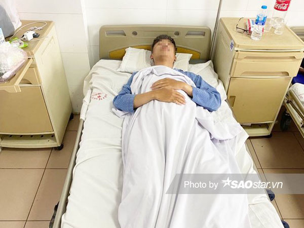 Công an lấy lời khai shipper bị người đàn ông lao vào đánh chảy máu mặt khi đi giao hàng ở KĐT cao cấp