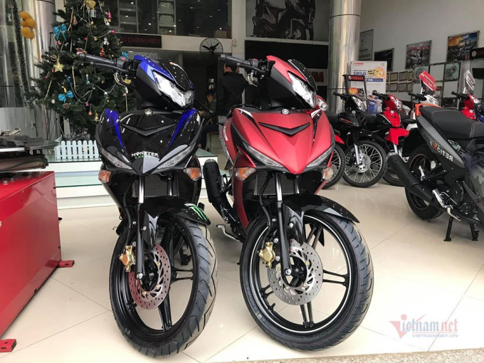 Giá xe máy cận Tết: "Cháy" Honda SH, không còn xe giao khách