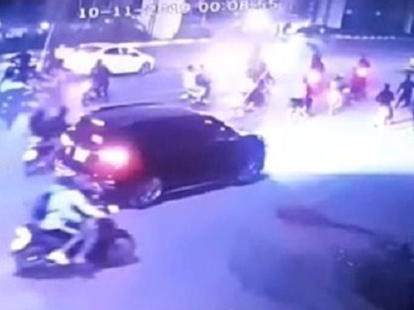 Hà Nội: Khởi tố nhóm thanh niên dùng dao 'thanh toán' nhau