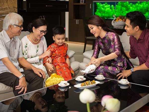9 chiêu để trẻ khỏi 'chúi mũi' vào ti vi, điện thoại, ipad trong dịp nghỉ tết