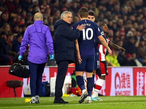 HLV Mourinho báo tin xấu về chấn thương của Kane