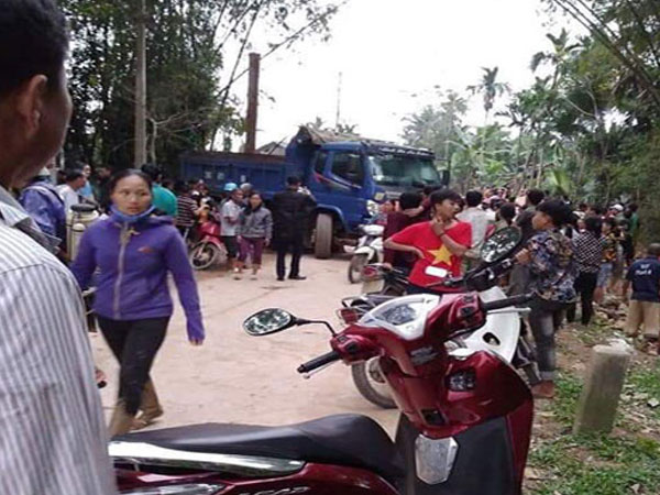 Hà Nội: Nghi vấn bác sĩ say rượu lái ô tô tông đồng nghiệp bị thương nặng