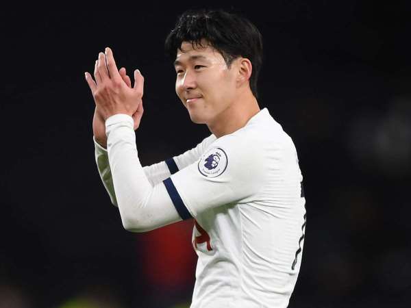 Sau Chelsea, tới lượt Tottenham gửi lời nhắn nhủ tới fan Việt Nam nhân ngày ông Công ông Táo