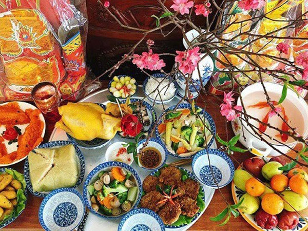 Chi tiền triệu vẫn không đặt được cỗ cúng ông Công ông Táo