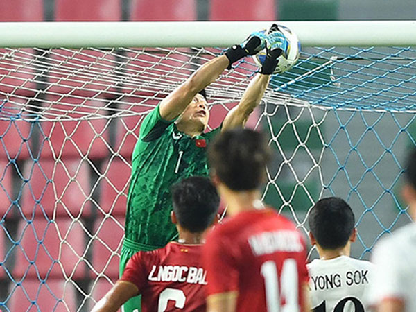 Báo châu Á: 'Việt Nam bị loại là xứng đáng, tấn công mãi mà không thể ghi được bàn thắng'