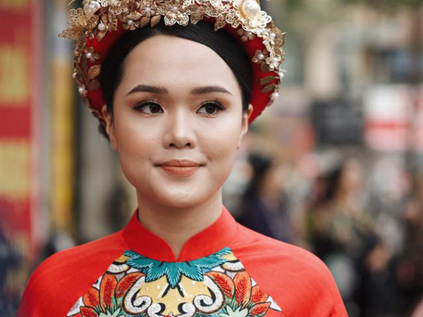 Quỳnh Anh lên tiếng bảo vệ thợ make-up đám hỏi bị đồng nghiệp chửi thậm tệ, tiết lộ cầu thủ luôn an ủi nhau khi đồng đội mắc lỗi