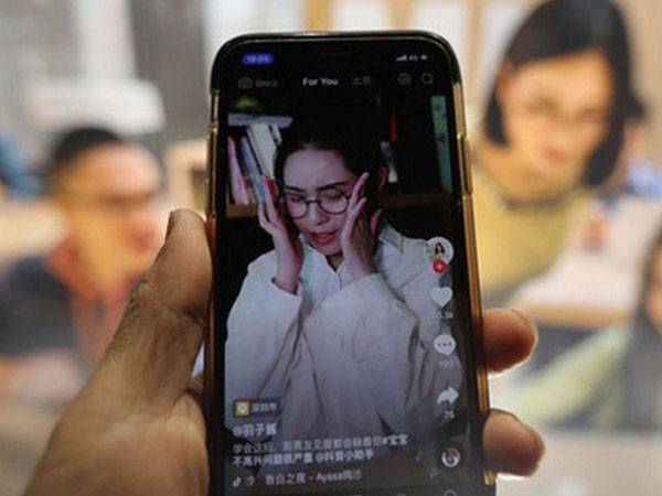 Thâm nhập 'lò' dạy làm giàu bằng TikTok tại Trung Quốc