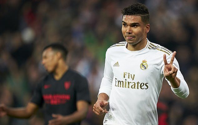 Casemiro lập cú đúp, Real Madrid thắng Sevilla