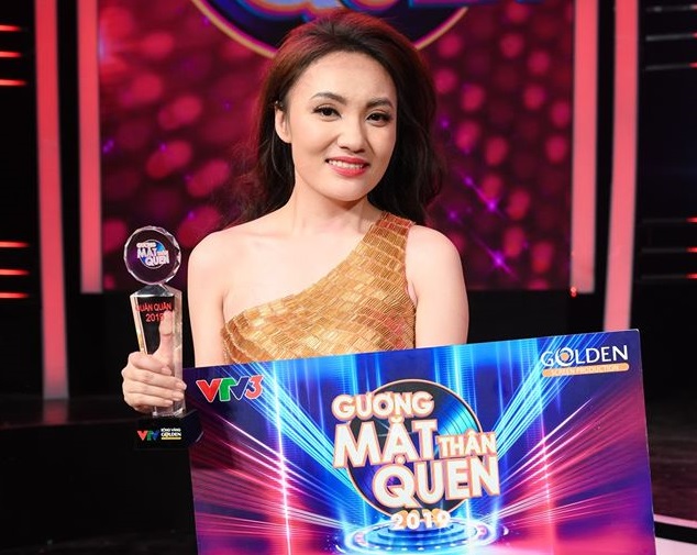 'Thánh giả giọng' Nhật Thủy hóa thân thành 4 ca sĩ hàng đầu VPop, ẵm luôn cúp vàng của Gương Mặt Thân Quen 2019