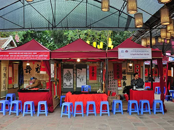 'Phố ông Đồ' đìu hiu sau ngày khai mạc