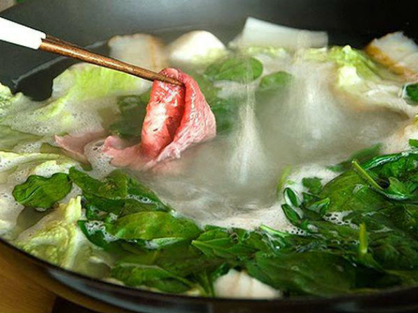 Ăn tất niên trước khi nghỉ lễ, đừng mắc phải những sai làm này kẻo 'giết chết' sức khỏe