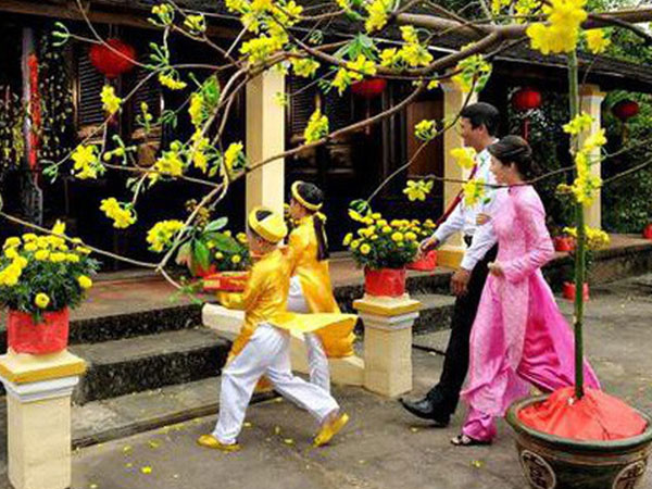 Tết Nguyên đán Canh Tý 2020: Chọn tuổi nào xông đất hợp nhất với chủ nhà?