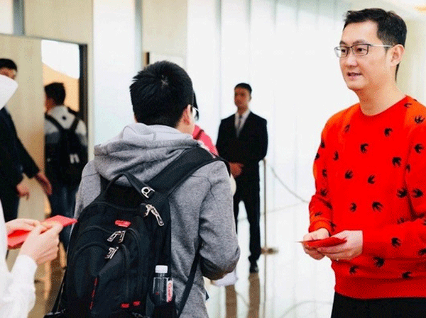 Virus viêm phổi lạ hoành hành, ông chủ Tencent hủy luôn truyền thống phát lì xì nhân viên