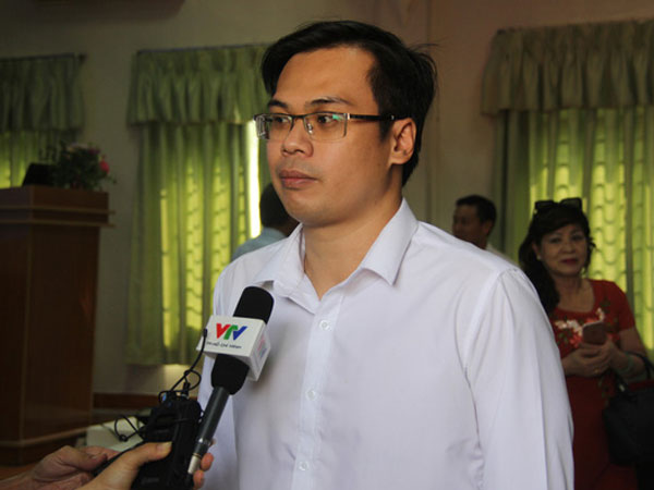 Ngoài 2 cha con người Trung Quốc, Việt Nam đang cách ly 35 trường hợp khác có triệu chứng sốt khi đi về từ vùng dịch
