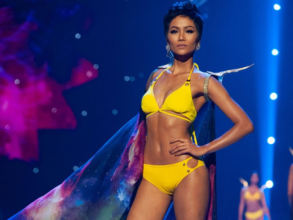 H'Hen Niê nhắn nhủ Khánh Vân: 'Em phải tăng cân! Hãy mang niềm tự hào Việt Nam khi đến Miss Universe!'