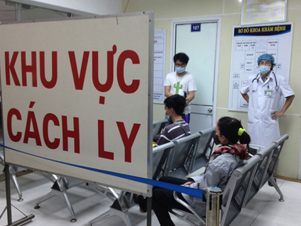Hà Nội cách ly 14 người nghi mắc virus corona