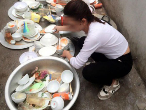 Mệt mỏi vì hơn 10 ngày ăn Tết ở quê chồng