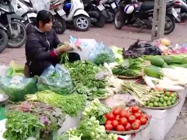 Ảnh hưởng từ mưa đá, giá thực phẩm 'lên trời' sau Tết Nguyên đán