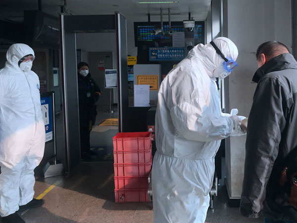 Chuyên gia Trung Quốc trả lời 8 câu hỏi chính về virus corona mới gây bệnh viêm phổi Vũ Hán
