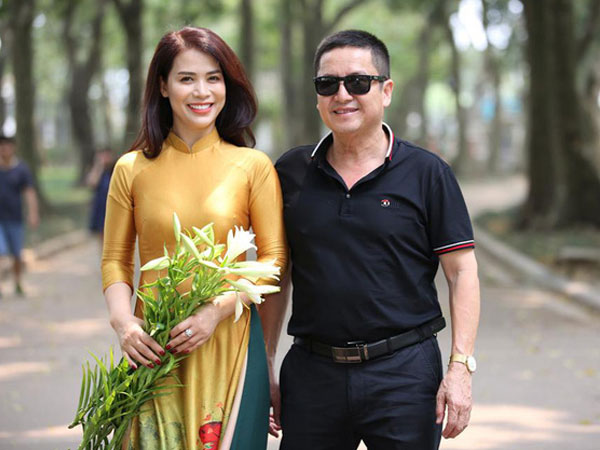 NSƯT Chí Trung thừa nhận bản thân đã già và lẫn tới mức phải đi vay tiền bạn gái kém tuổi để mừng tuổi người thân
