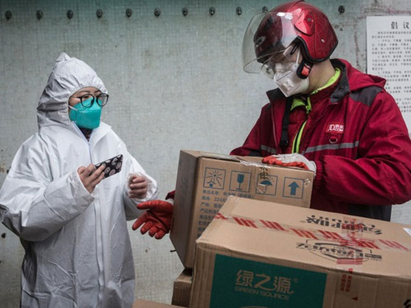 Số người chết vì virus Vũ Hán đã lên 258 người, gần 12.000 người nhiễm bệnh, các nước siết chặt di chuyển của hành khách đến từ Trung Quốc