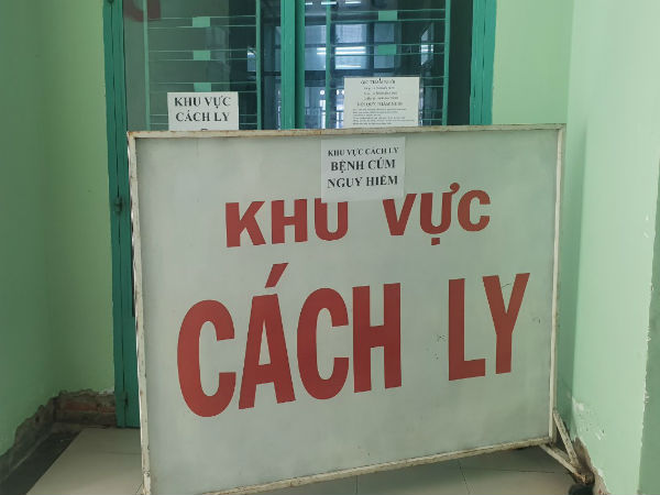 Nóng: Nữ nhân viên lễ tân Khánh Hòa từng tiếp xúc với 2 bệnh nhân Trung Quốc đã bị nhiễm virus corona