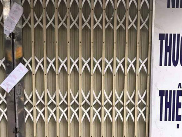 Hà Nội: Niêm phong một hiệu thuốc tăng giá bán khẩu trang từ 35 - 50k lên 500k/hộp