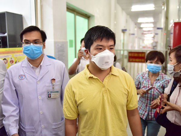 Bộ Y tế khuyến cáo chỉ 3 trường hợp này người dân mới nên đeo khẩu trang y tế