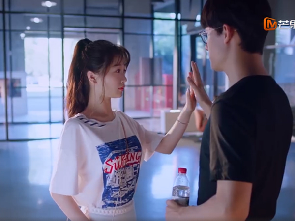 Cặp đôi 'đại thúc tiểu loli' của 'Trạm kế tiếp là hạnh phúc' gây bão vì phản ứng tình nhân cực ngọt