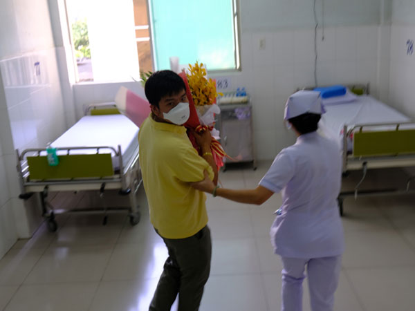 TP.HCM đang cách ly 2105 người nhập cảnh tại nơi cư trú để ngăn ngừa dịch bệnh do virus corona