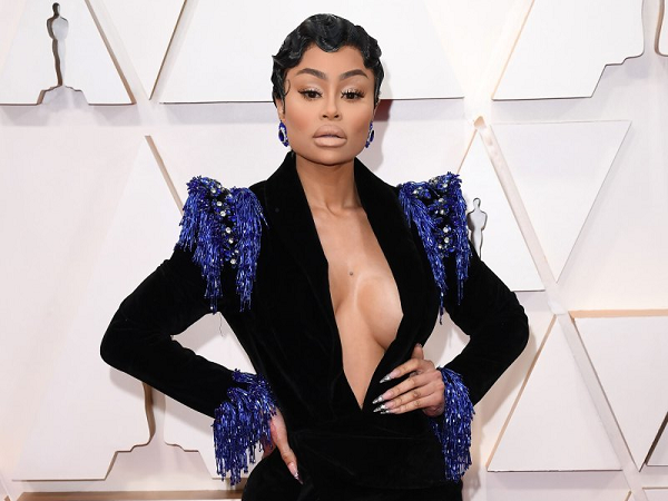 Sao đua nhau hở bạo không nội y trên thảm đỏ Oscar 2020