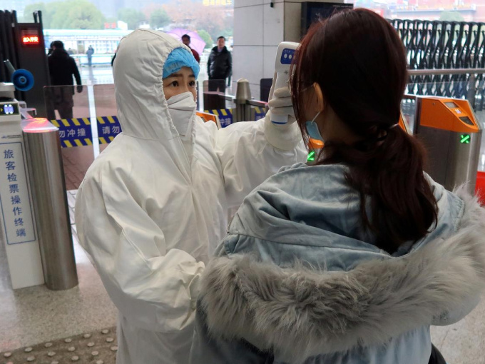Vì sao số ca nhiễm coronavirus ở Hồ Bắc tăng gấp 10 chỉ trong một ngày?