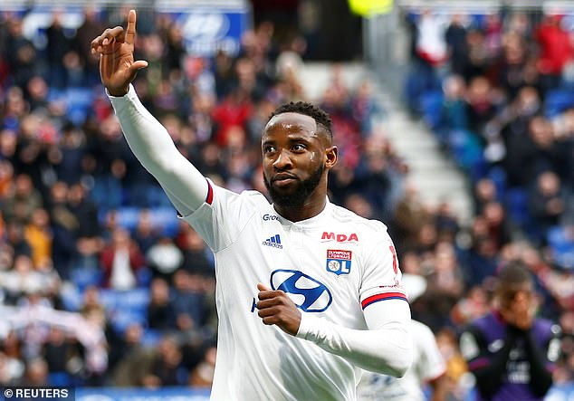 Man United, Chelsea tranh chữ ký sao trẻ Lyon