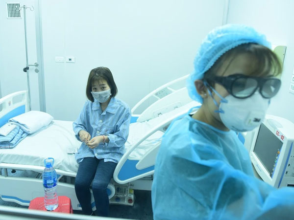 Người nhiễm virus COVID-19 sẽ khỏi trong 7-10 ngày nếu không có biến chứng
