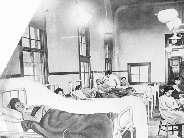 Chuyện về những người 'siêu lây nhiễm': Mang mầm dịch bệnh nhưng không có triệu chứng, giết người chỉ vì sự thiếu hiểu biết của bản thân mình