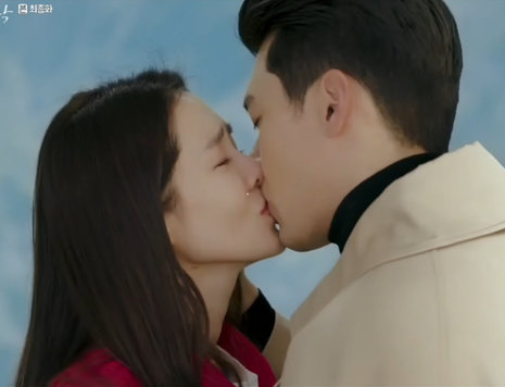 Crash Landing On You tập cuối - cái kết đẹp nhưng đầy tiếc nuối: Seung Joon chết, Se Ri và Jung Hyuk gặp lại nhau ở Thuỵ Sĩ