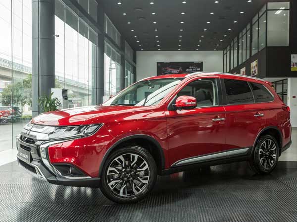 Cận cảnh Mitsubishi Outlander 2020 vừa ra mắt tại Việt Nam với nhiều tính năng nổi bật