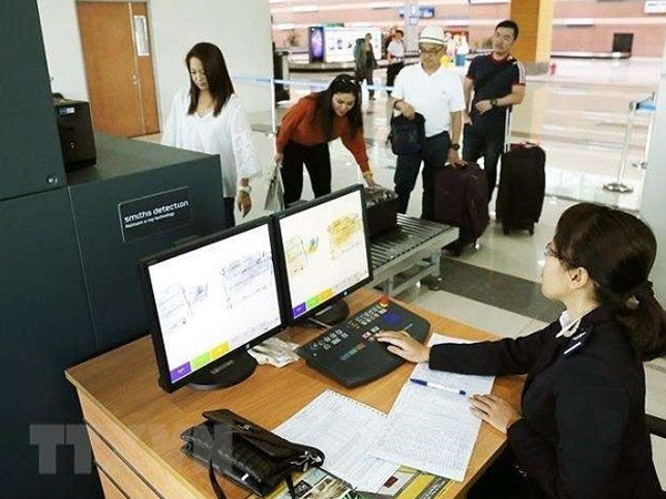 Quy định mới về hoàn thuế giá trị gia tăng cho người Việt Nam định cư ở nước ngoài khi xuất cảnh