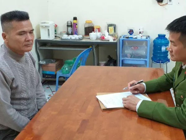 Mâu thuẫn vì ván cờ tướng, cầm dao đâm chém mẹ và vợ đối thủ